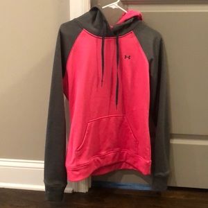 Under armour women’s sweatshirt